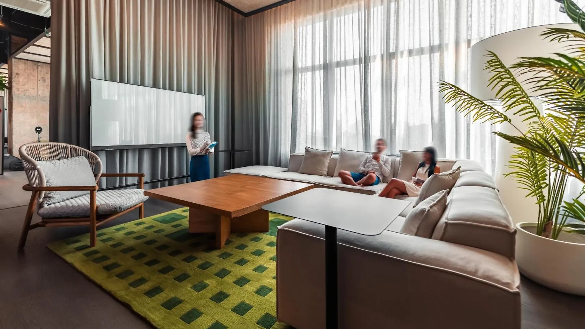 Breakx Hotel Penang Jelutong
