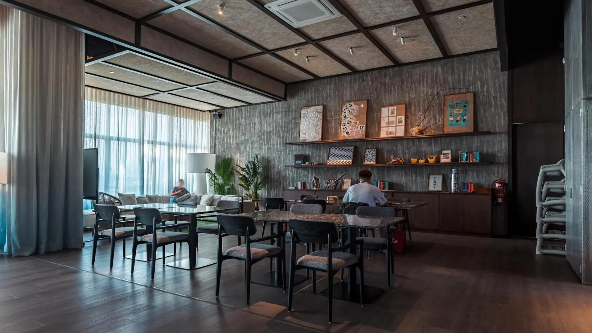 Breakx Hotel Penang Jelutong